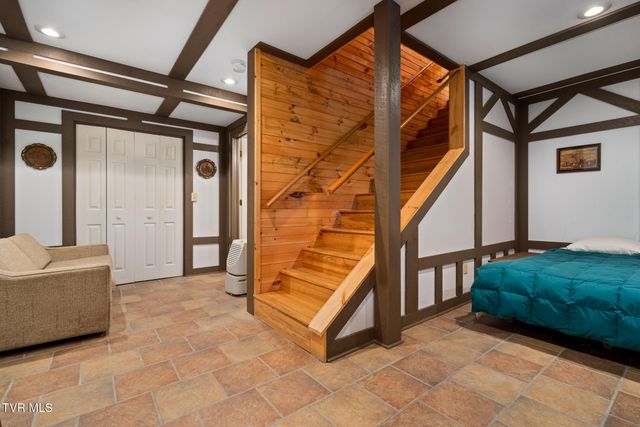 206 Ripshin Lake Road, Roan Mountain, TN 37687