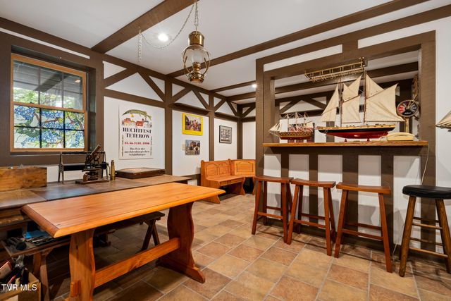 206 Ripshin Lake Road, Roan Mountain, TN 37687