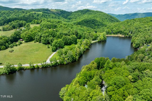 206 Ripshin Lake Road, Roan Mountain, TN 37687