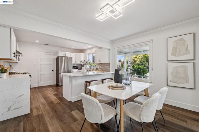 2107 Lessley Ave, Castro Valley, CA 94546