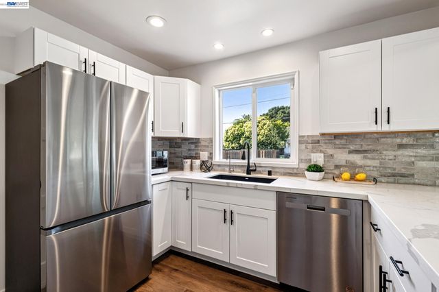 2107 Lessley Ave, Castro Valley, CA 94546