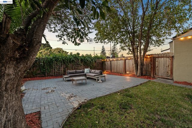 2107 Lessley Ave, Castro Valley, CA 94546