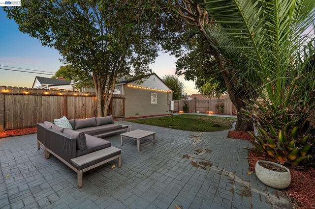 2107 Lessley Ave, Castro Valley, CA 94546
