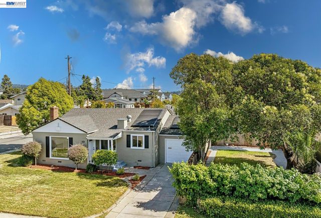 2107 Lessley Ave, Castro Valley, CA 94546