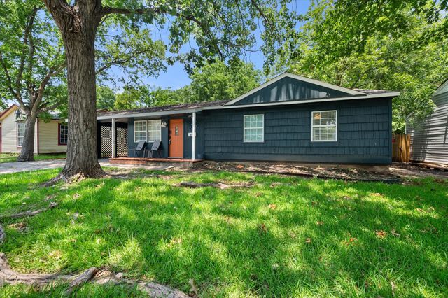 555 W Main Street, Lancaster, TX 75146