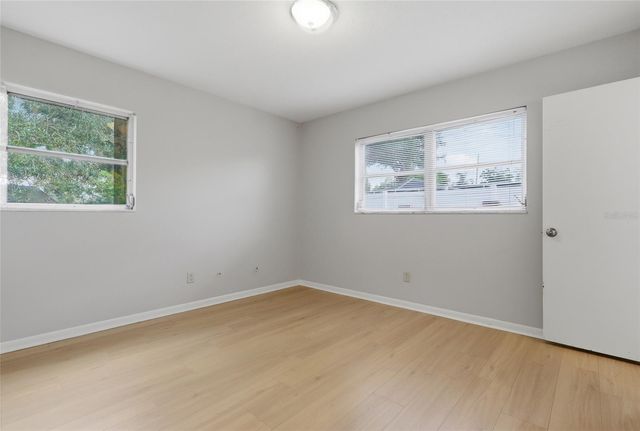 410 S OAKWOOD AVENUE, Brandon, FL 33511