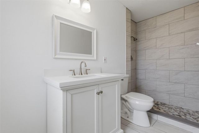 410 S OAKWOOD AVENUE, Brandon, FL 33511