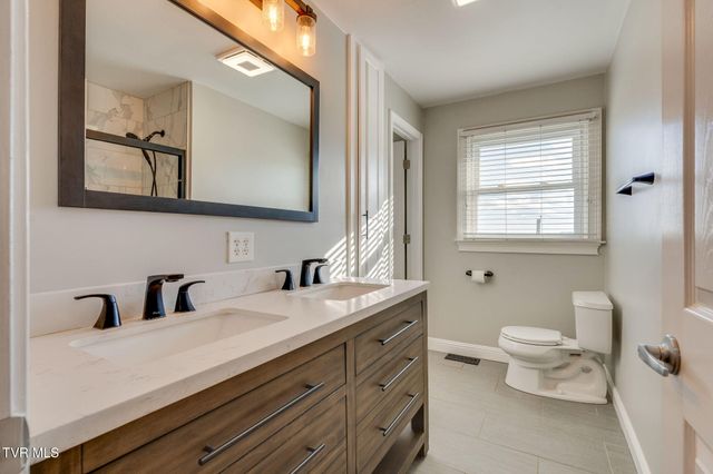 949 Karen Road, Kingsport, TN 37660