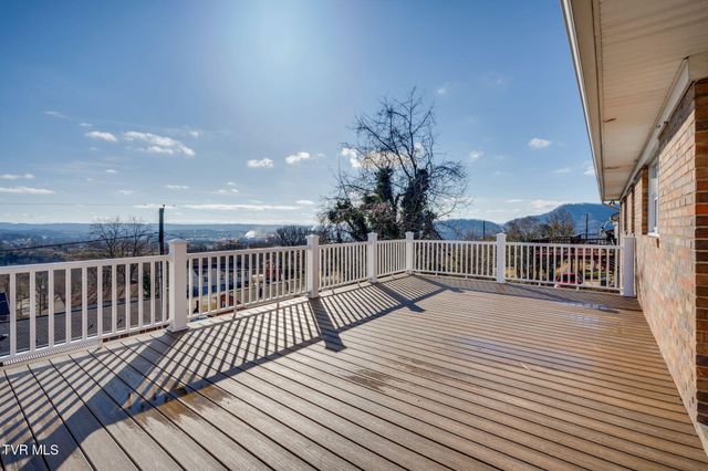 949 Karen Road, Kingsport, TN 37660