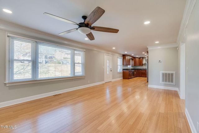 949 Karen Road, Kingsport, TN 37660