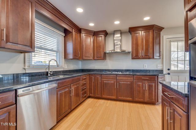 949 Karen Road, Kingsport, TN 37660