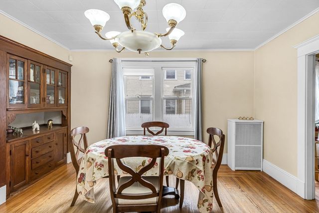 79 Marsden St, Springfield, MA 01109