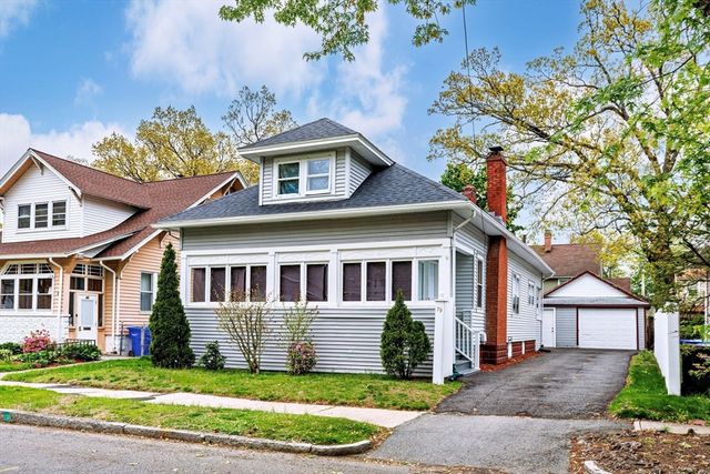 79 Marsden St, Springfield, MA 01109