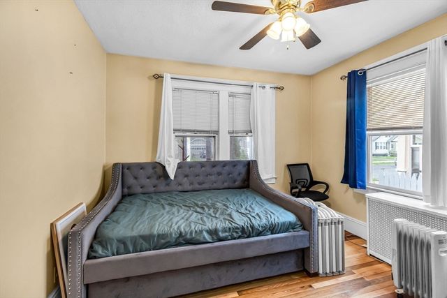 79 Marsden St, Springfield, MA 01109