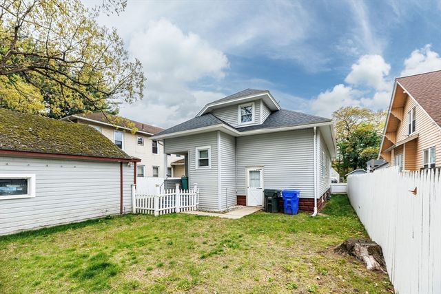 79 Marsden St, Springfield, MA 01109