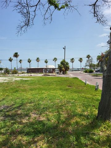 3108 56TH STREET S, Gulfport, FL 33707