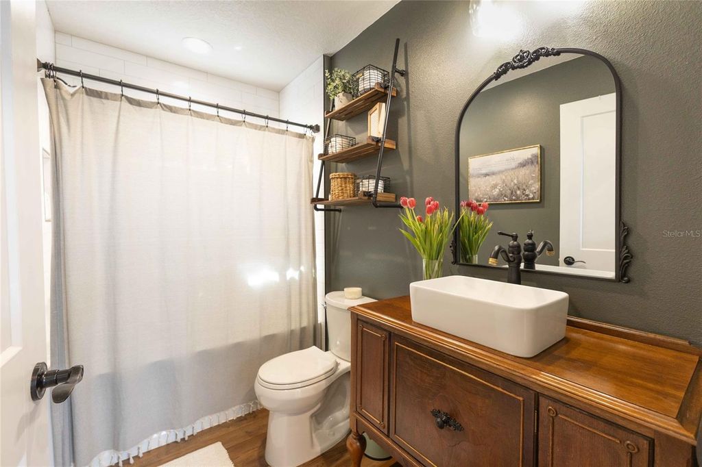 Image 28 of property listing at 9036 COUNTY ROAD 121, Wildwood, FL 34785