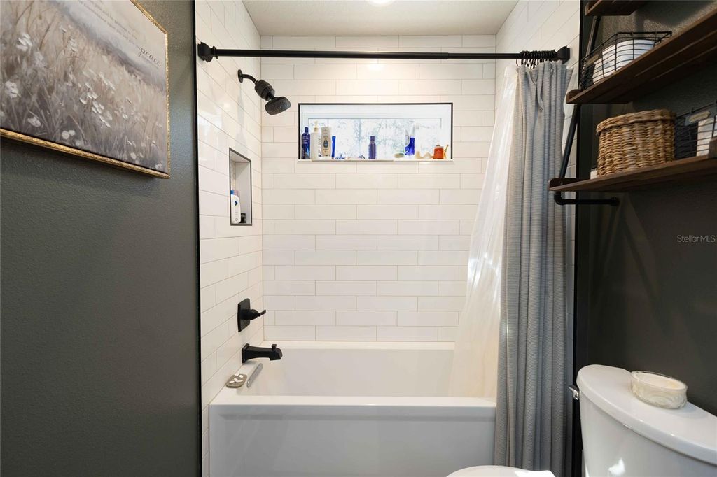 Image 29 of property listing at 9036 COUNTY ROAD 121, Wildwood, FL 34785