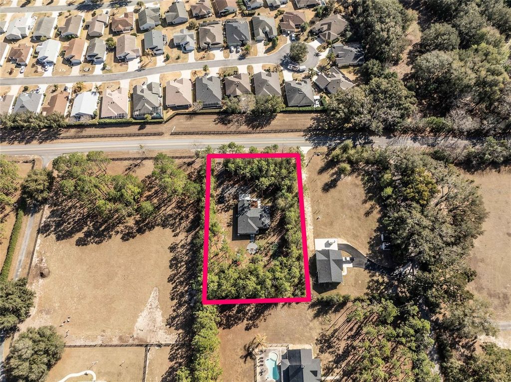 Image 44 of property listing at 9036 COUNTY ROAD 121, Wildwood, FL 34785