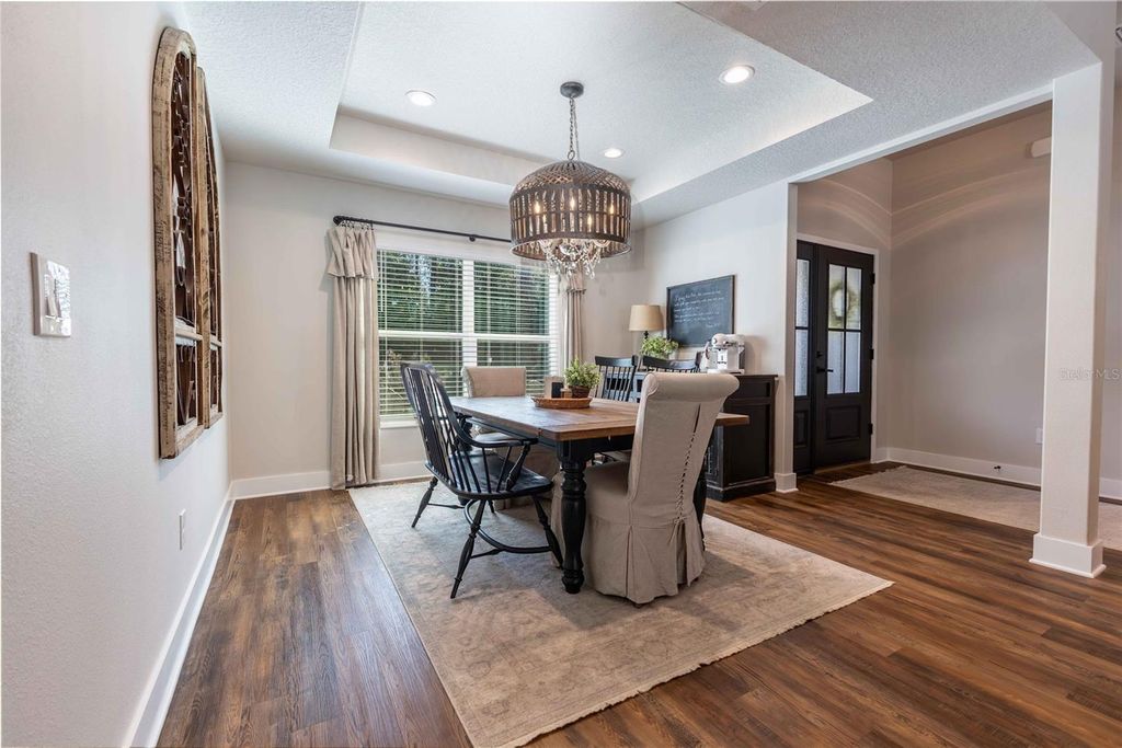 Image 8 of property listing at 9036 COUNTY ROAD 121, Wildwood, FL 34785