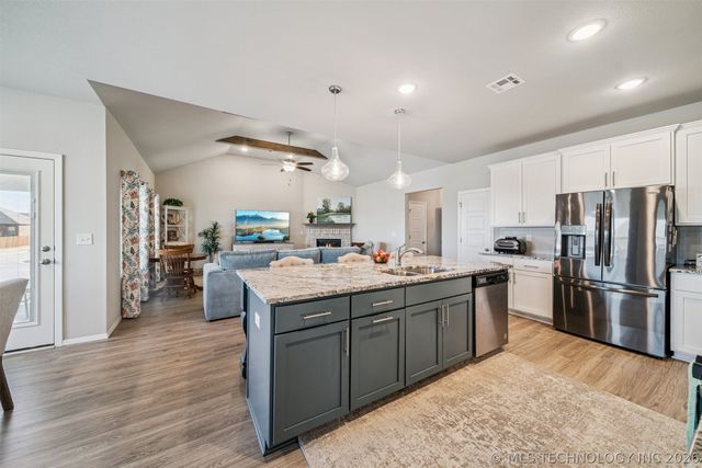 1671 E 140th Street, Glenpool, OK 74033