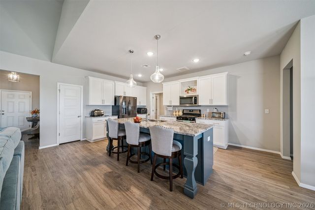 1671 E 140th Street, Glenpool, OK 74033