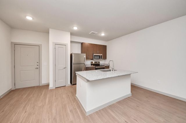 4639 Techniplex Drive 1416, Stafford, TX 77477