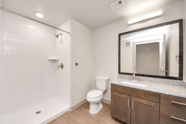 4639 Techniplex Drive 1416, Stafford, TX 77477
