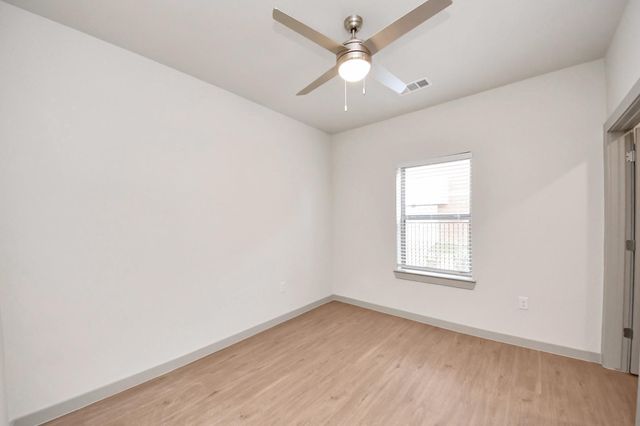 4639 Techniplex Drive 1416, Stafford, TX 77477