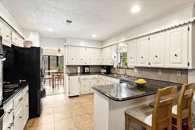 110 Bois D Arc Street, Tom Bean, TX 75491