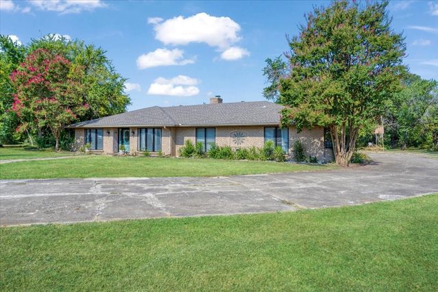 110 Bois D Arc Street, Tom Bean, TX 75491