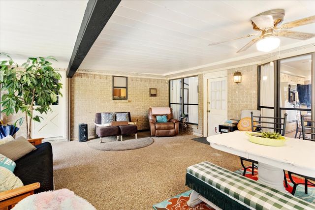 110 Bois D Arc Street, Tom Bean, TX 75491