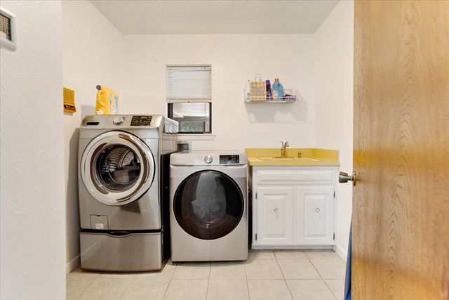 110 Bois D Arc Street, Tom Bean, TX 75491