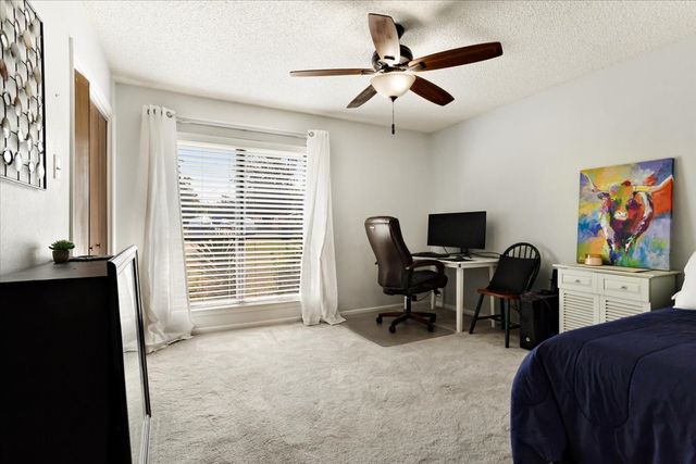 110 Bois D Arc Street, Tom Bean, TX 75491
