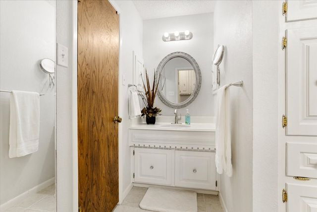 110 Bois D Arc Street, Tom Bean, TX 75491