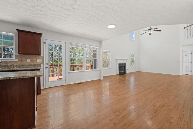 670 Roxford Ln, Buford, GA 30518