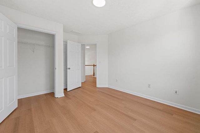 670 Roxford Ln, Buford, GA 30518