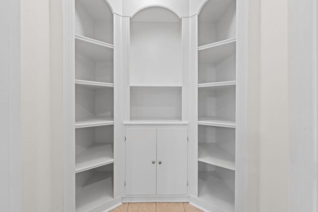 670 Roxford Ln, Buford, GA 30518