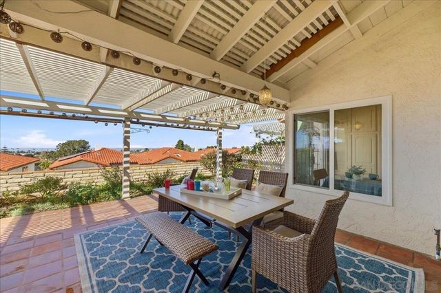 6733 Hyacinth, Carlsbad, CA 92011