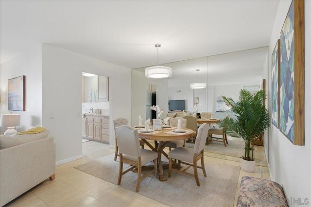 6733 Hyacinth, Carlsbad, CA 92011