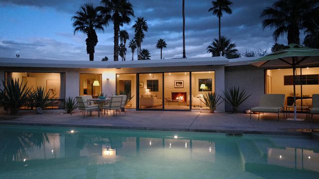 547 Camino Del Sur, Palm Springs, CA 92262
