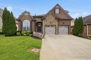 341 Turnberry Cir, Clarksville, TN 37043