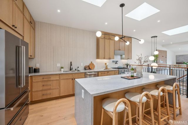 382 Lisbon Street, San Francisco, CA 94112