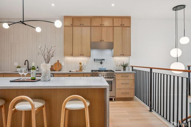 382 Lisbon Street, San Francisco, CA 94112