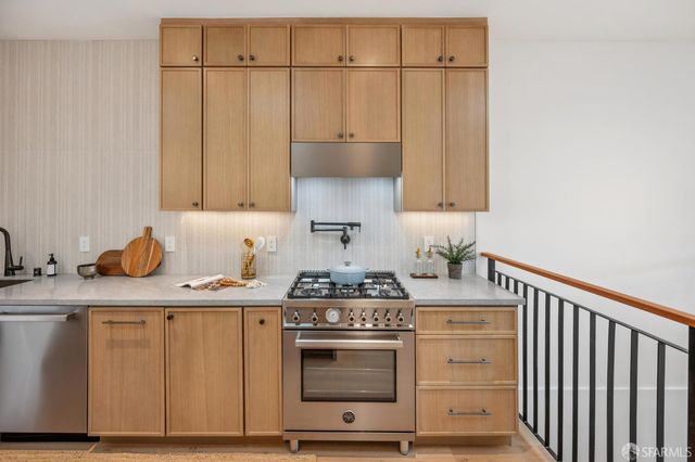 382 Lisbon Street, San Francisco, CA 94112