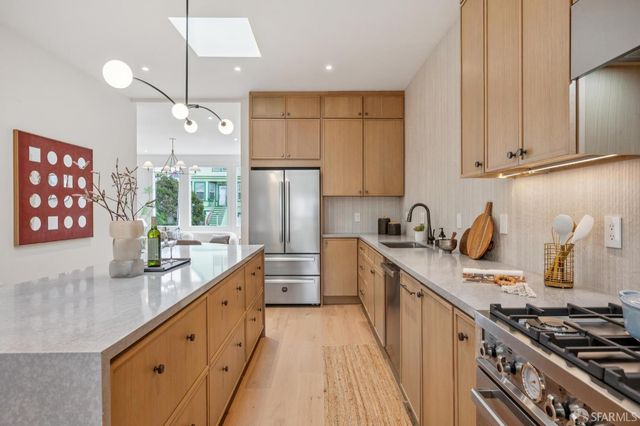 382 Lisbon Street, San Francisco, CA 94112