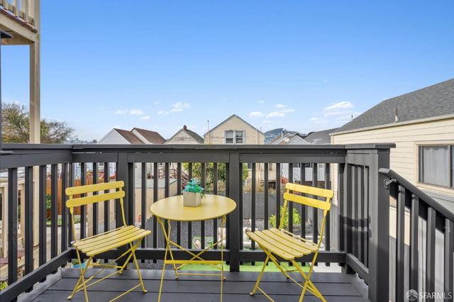 382 Lisbon Street, San Francisco, CA 94112