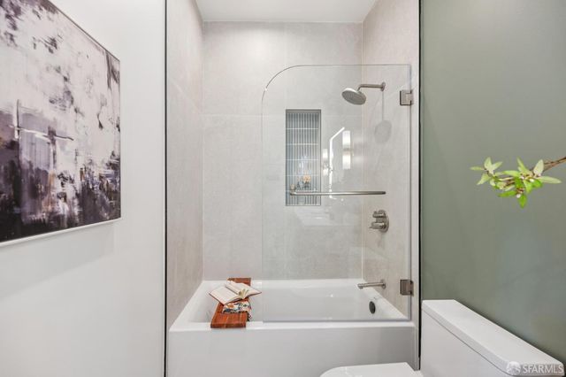 382 Lisbon Street, San Francisco, CA 94112