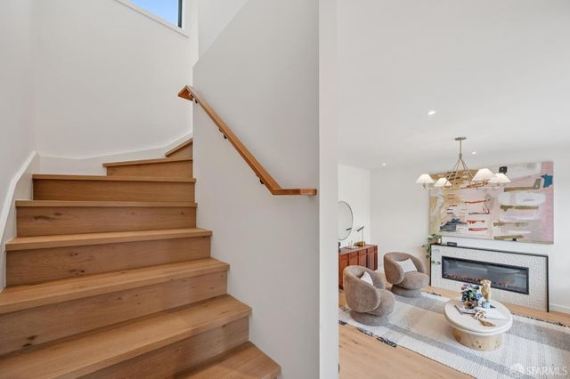 382 Lisbon Street, San Francisco, CA 94112