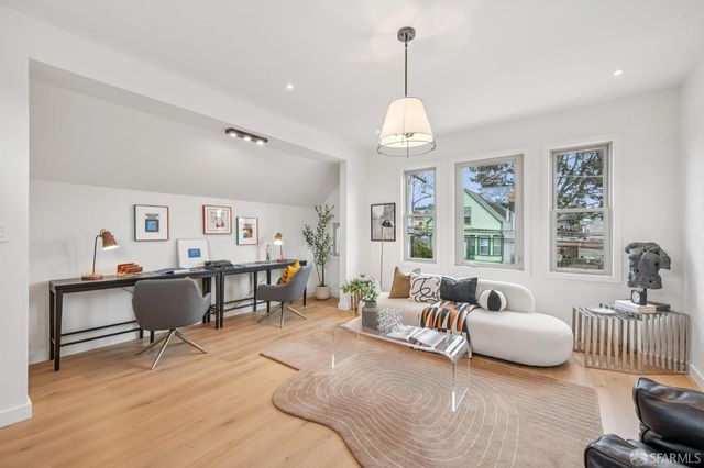 382 Lisbon Street, San Francisco, CA 94112